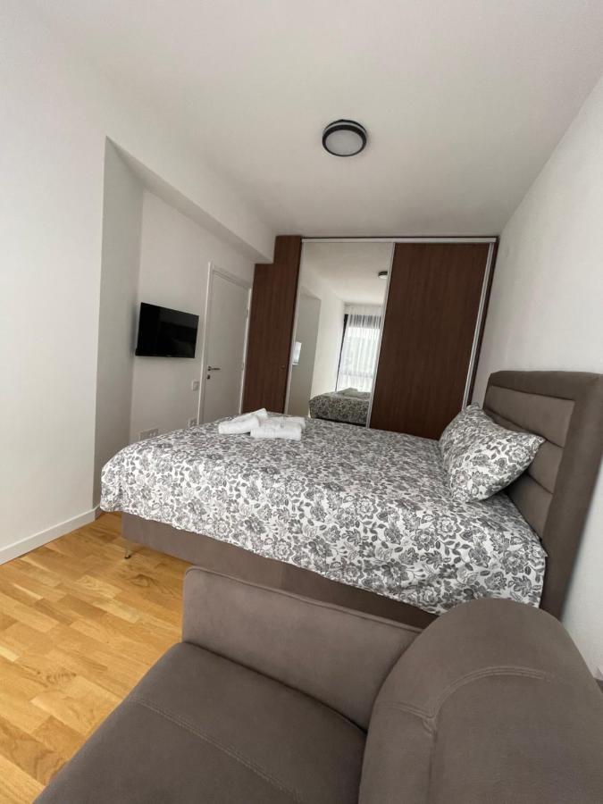 Leo Lux 2 Apartment Nis Exterior photo